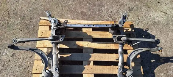 Audi Q5 SQ5 Front subframe 8R0399315G 2430104733