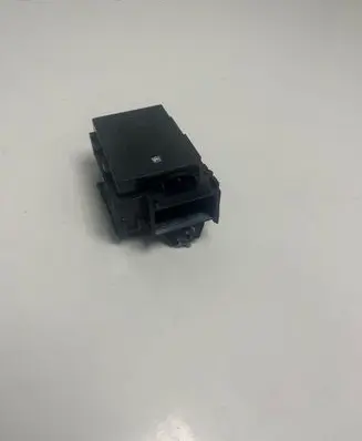 Volkswagen PASSAT B6 Ignition lock 3C0905843R