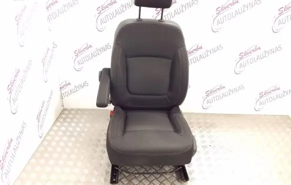 Opel Vivaro Front driver seat JJLT160 T1662 14961