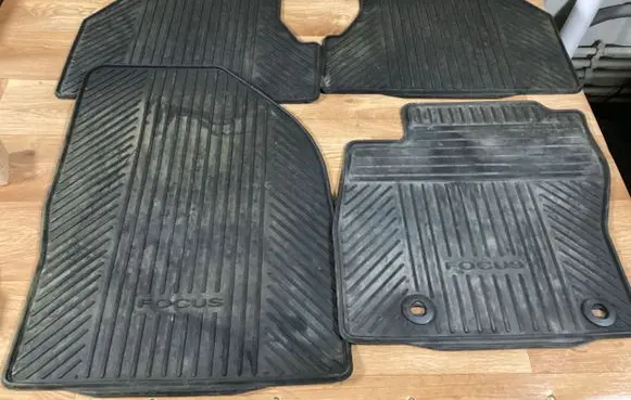 Ford Focus Car floor mat set 3M5JR13010FB D33MA