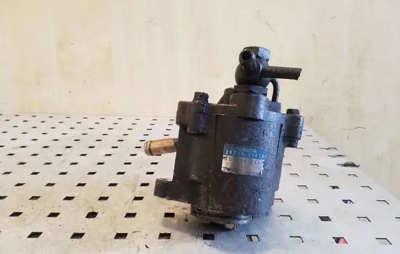 Toyota Avensis T220 Vacuum pump 2930027010 0810002590