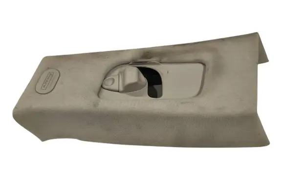 Maserati Ghibli (B) pillar trim (top) 06700890870