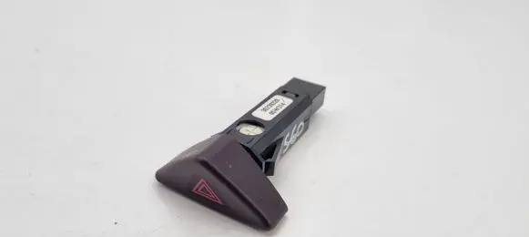 Volvo S60 Hazard light switch 30739320