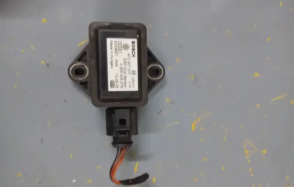 Audi A6 S6 C6 4F ESP acceleration yaw rate sensor 4F0907637 5004657 0265005278