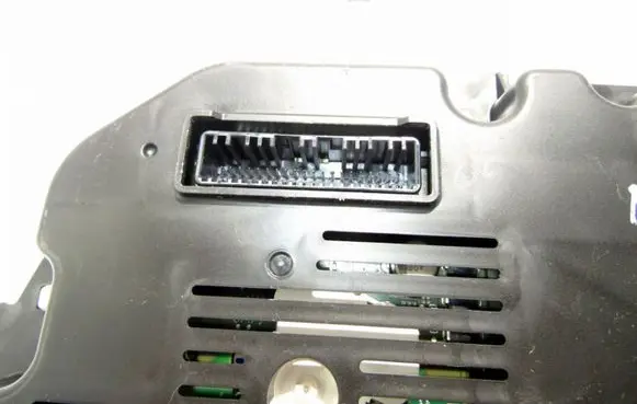 Hyundai Tucson TL Speedometer (instrument cluster) 94001D7FF0