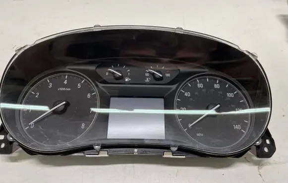 Opel Mokka X Speedometer (instrument cluster) 42483698 812372274