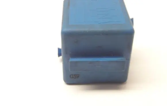 BMW 5 E39 Other relay 8364581