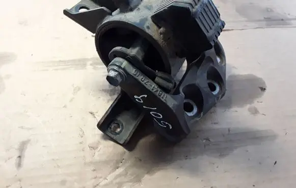 Suzuki SX4 Engine mount bracket 1164179J5