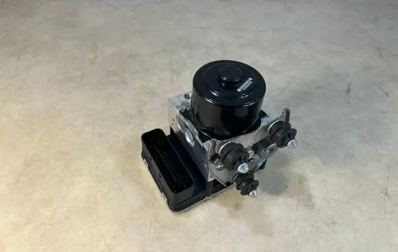 Porsche Cayenne (92A) ABS Pump 7P0614517G