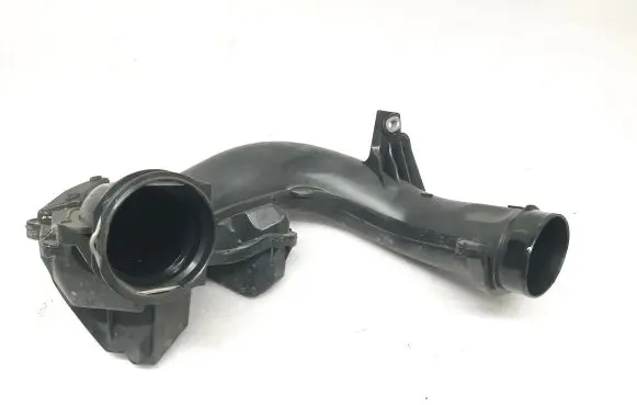 Volvo XC90 Intake resonator 31370120