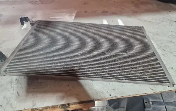 A/C cooling radiator (condenser)
