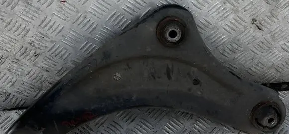 Nissan Pulsar Rear wheel hub