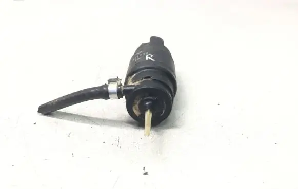 BMW 3 E36 Windscreen/windshield washer pump 1391358