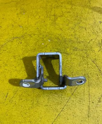 Opel Insignia A Rear door upper hinge RZ5R12P2K2
