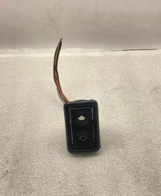 BMW 3 E36 Electric window control switch 1367387