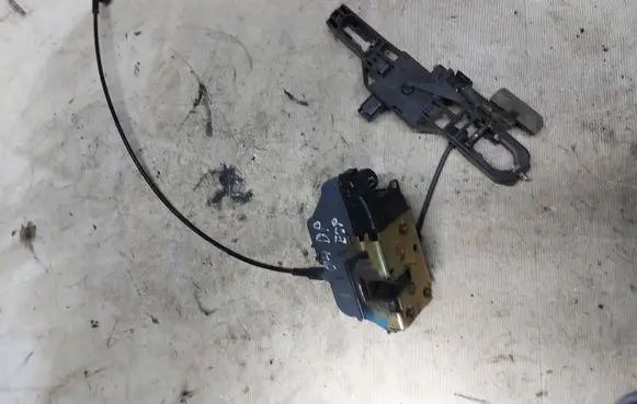 Renault Espace - Grand espace IV Front door lock 0179682981