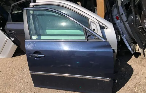Hyundai Grandeur Front door