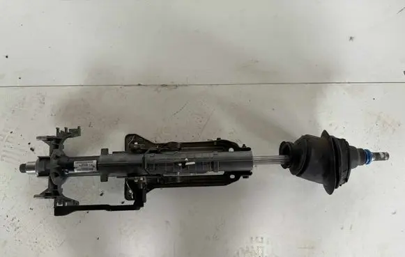 BMW 3 E90 E91 Steering wheel axle 6772295 05B34111120P