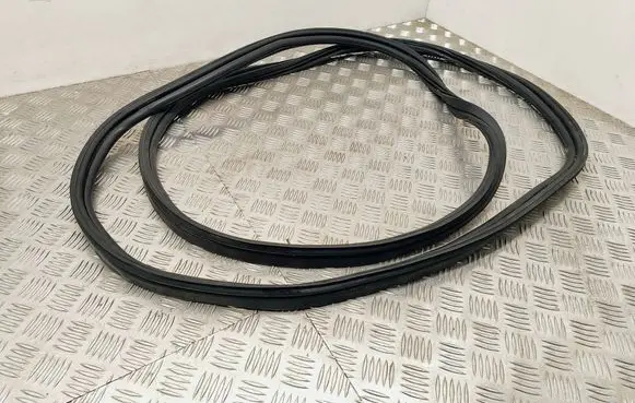Ford Transit - Tourneo Connect Loading door rubber seal (on body) 