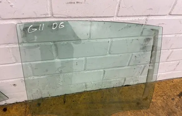 BMW 7 G11 G12 Rear door window glass