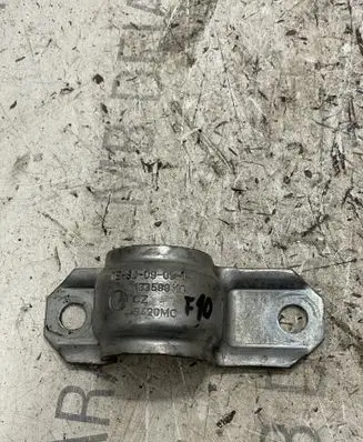 BMW 5 F10 F11 Sway bar bush bracket, rear 13359910