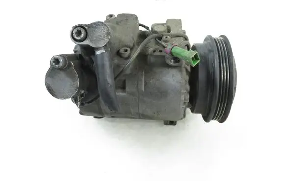 Volkswagen PASSAT B5.5 Air conditioning (A/C) compressor (pump) 447200963 8D0260808