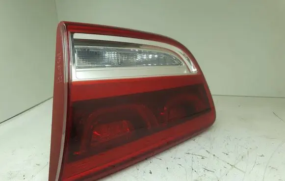 KIA Sorento Tailgate rear/tail lights