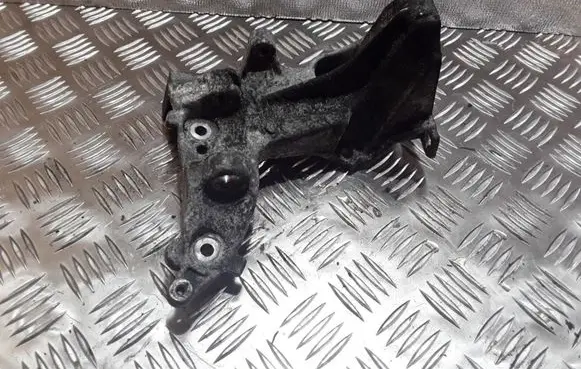Peugeot 308 Engine mounting bracket 9659200880