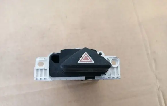 Ford Focus Hazard light switch 98AG13A350AD
