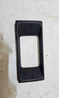 Volkswagen Multivan T6 ACC Distronic radar sensor grill/trim 7E0807873