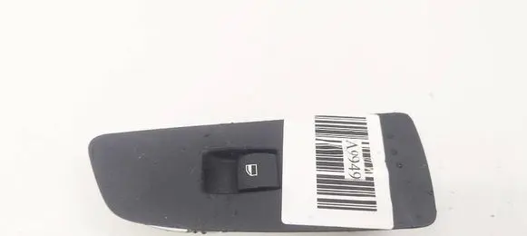 BMW 1 E81 E87 Front door window switch trim 06532BK 06533BN