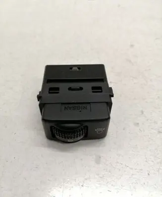 Nissan X-Trail T30 Headlight level height control switch 6405B