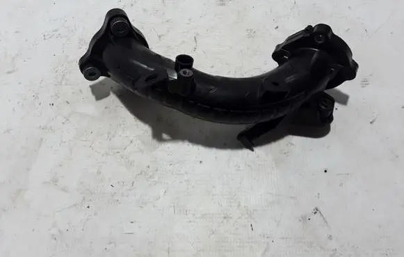 Peugeot 2008 II Air intake duct part 9813294880