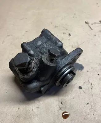 Power steering pump