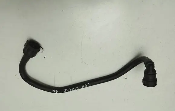 Volvo V60 Engine coolant pipe/hose 31293985