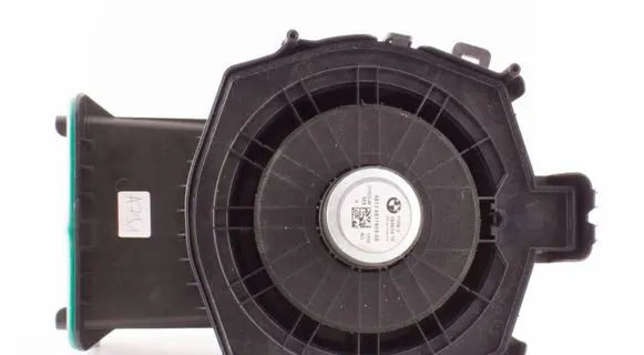 BMW X4 G02 Subwoofer speaker 6811918