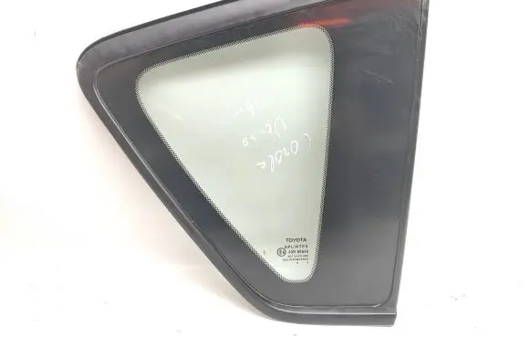 Toyota Corolla Verso AR10 Rear side window 43R00048 DOT24AS2M68