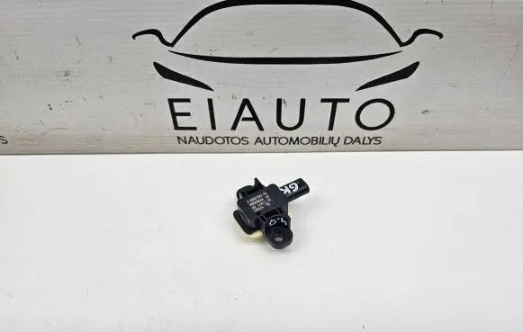 Mercedes-Benz GL X166 Airbag deployment crash/impact sensor A1668210351 56054084AA