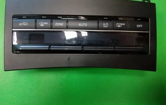Mercedes-Benz E W212 Climate control unit A2129004625 AF247
