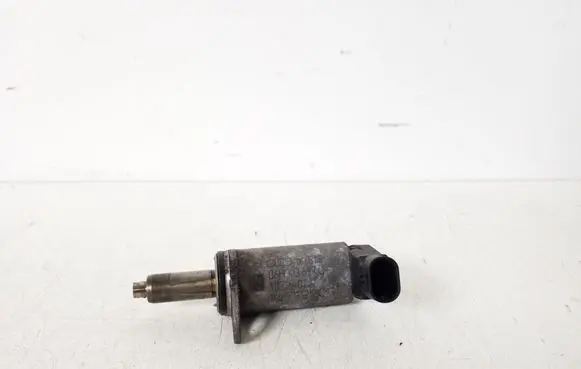 Volkswagen Multivan T5 Camshaft position sensor 06H103697C