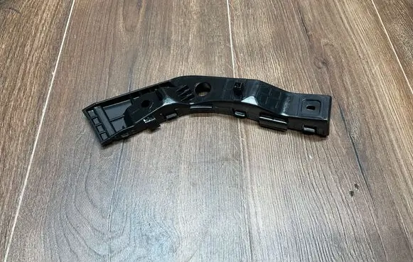 Hyundai i30 Front bumper mounting bracket 865132R000