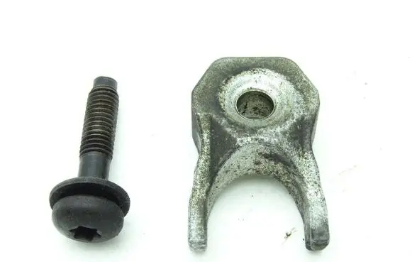Mazda CX-7 Fuel Injector clamp holder 