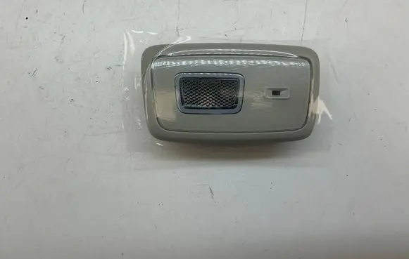 Volvo S60 Rear seat light 32140336 230408155512
