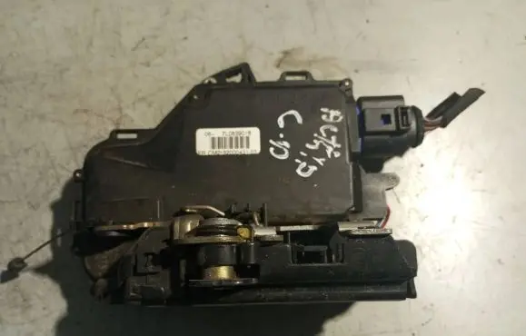 Seat Altea Rear door lock 7L0839016 PA66307GF CM2192000431