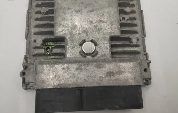 Skoda Fabia Mk2 (5J) Engine control unit/module 03F906070HP 03F907309AL 5WP44845