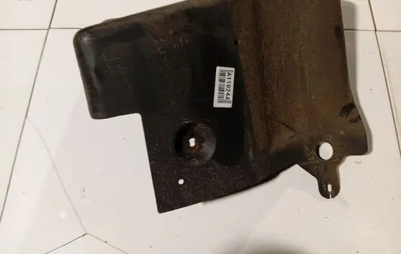 Opel Astra H Engine splash shield/under tray