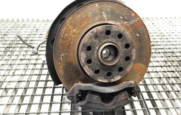 Volkswagen Golf VII Front wheel hub spindle knuckle 