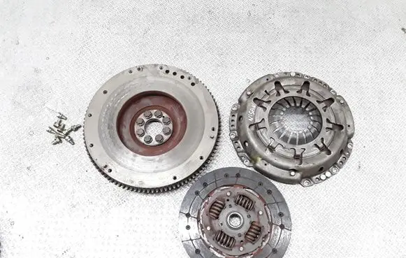 Nissan Almera N16 Clutch set kit 30210BN300