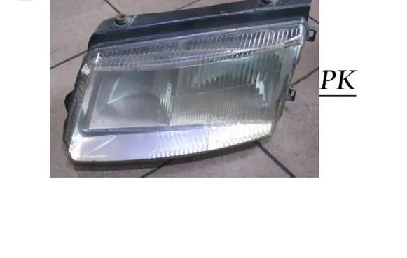 Volkswagen PASSAT B5 Headlight/headlamp 14742500