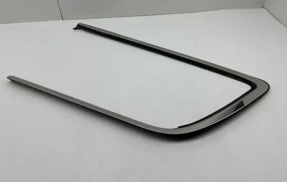 Chrysler Pacifica Rear side glass trim 68227297AD 249026